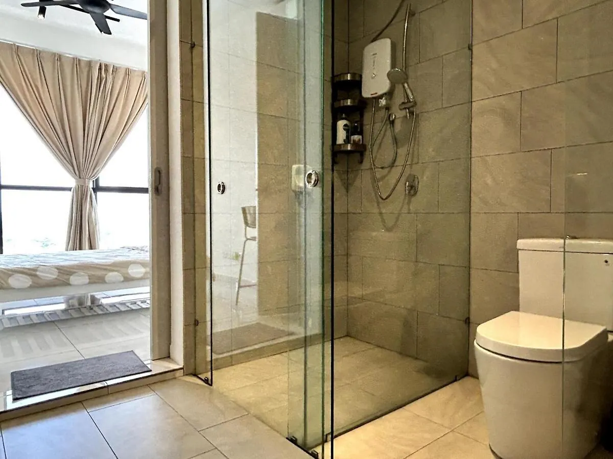 2104Skytree Family Happynest 4-5Pax Apartment Johor Bahru 0*,