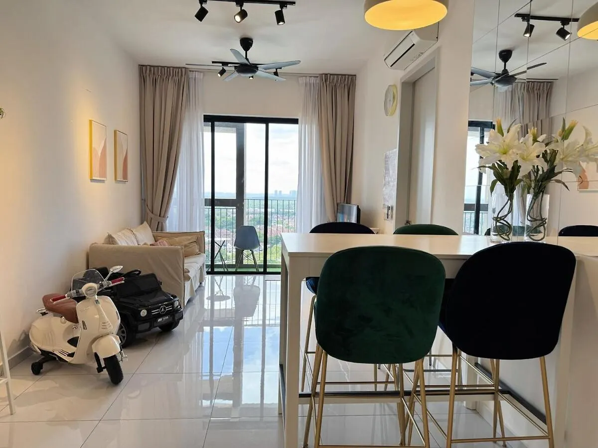2104Skytree Family Happynest 4-5Pax Apartment Johor Bahru