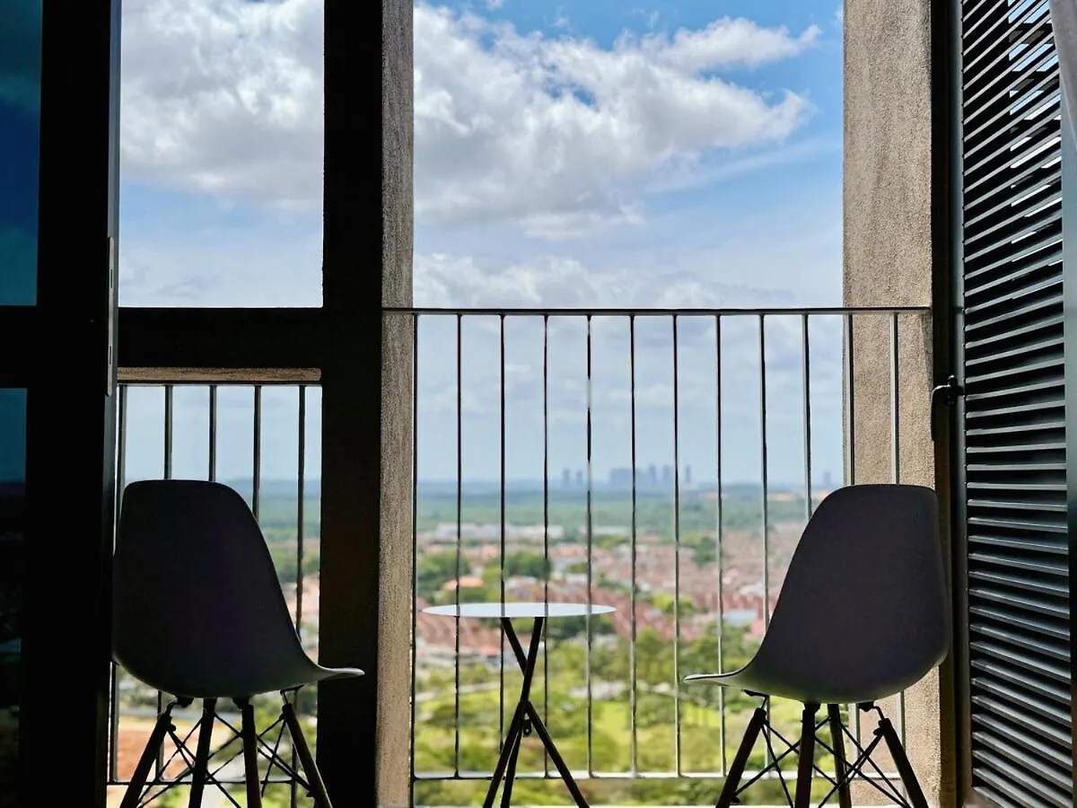 2104Skytree Family Happynest 4-5Pax Apartment Johor Bahru