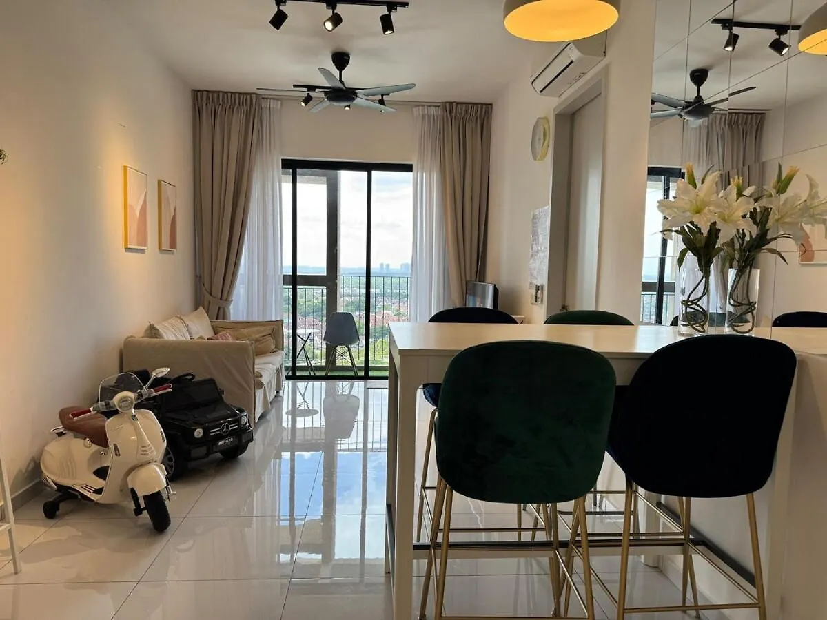 2104Skytree Family Happynest 4-5Pax Apartment Johor Bahru